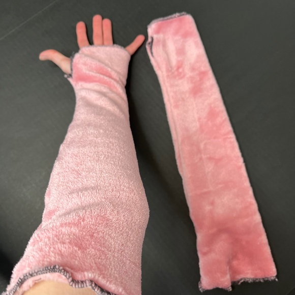 Fleece Fingerless Gloves Pink Fuzzy Arm Warmers Long Driving Covers Fur Warm Y2k - Picture 6 of 6